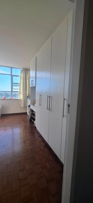 2 Bedroom Property for Sale in Goodwood Central Western Cape
